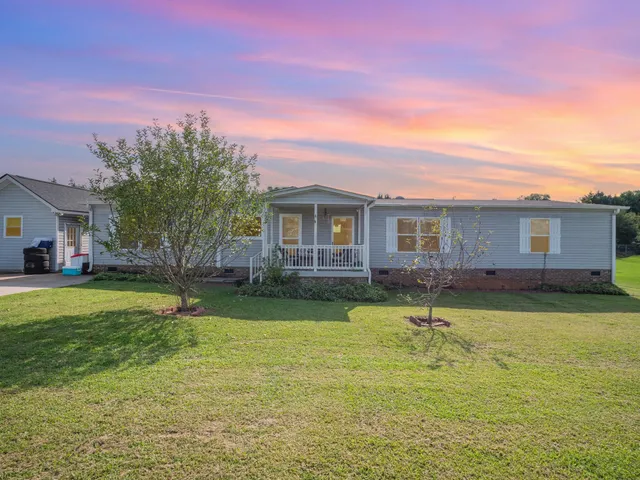 $285,000 | 225 Cannon Ball Run, Campobello, SC 29322