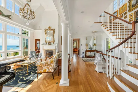 $8,250,000 | 737 Boston Neck Road, Narragansett, RI 02882