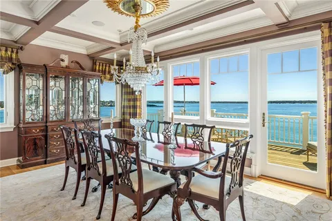 $8,250,000 | 737 Boston Neck Road, Narragansett, RI 02882