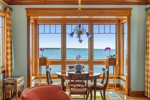 $8,250,000 | 737 Boston Neck Road, Narragansett, RI 02882