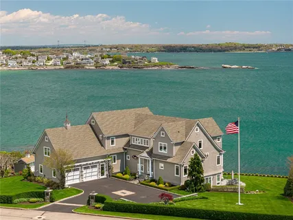 $8,250,000 | 737 Boston Neck Road, Narragansett, RI 02882