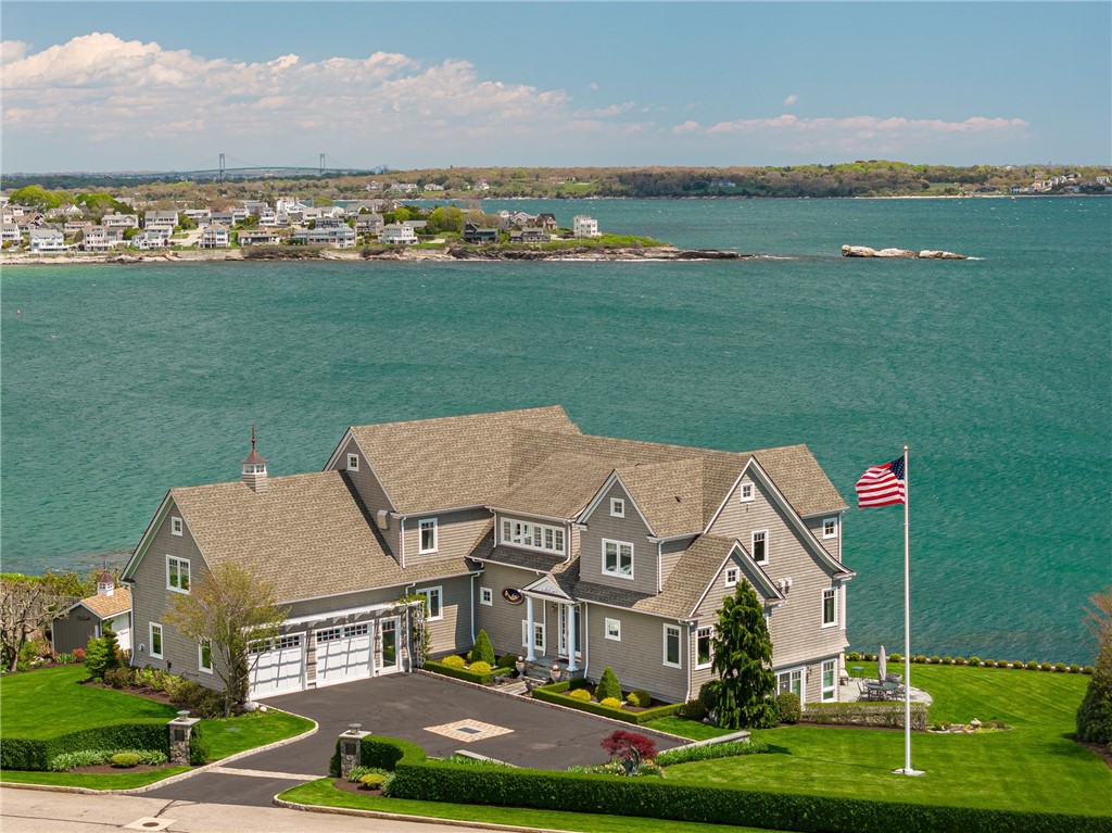 737 Boston Neck Road Narragansett, RI 02882 - Photo 4 of 50