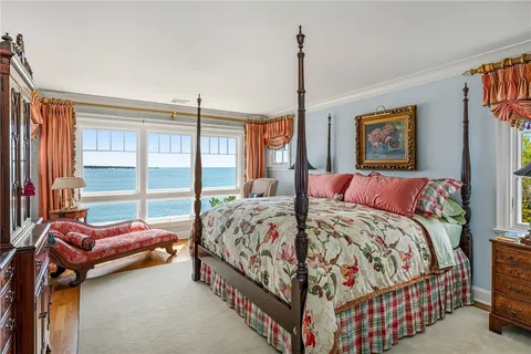 $8,250,000 | 737 Boston Neck Road, Narragansett, RI 02882