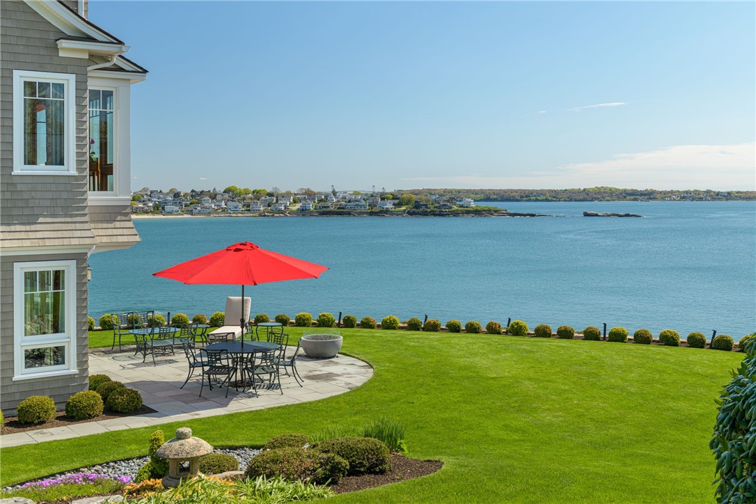 737 Boston Neck Road Narragansett, RI 02882 - Photo 8 of 50