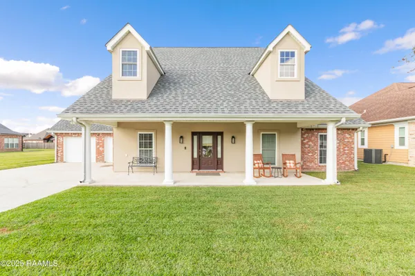 $425,000 | 302 Riverside Drive, Berwick, LA 70342