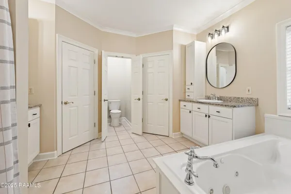 $425,000 | 302 Riverside Drive, Berwick, LA 70342