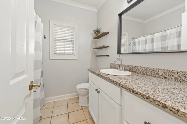 $425,000 | 302 Riverside Drive, Berwick, LA 70342