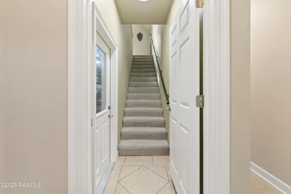 $425,000 | 302 Riverside Drive, Berwick, LA 70342