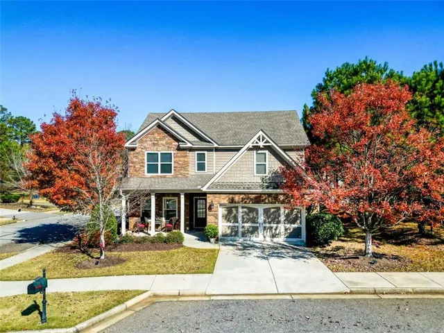 front view of house with a yard