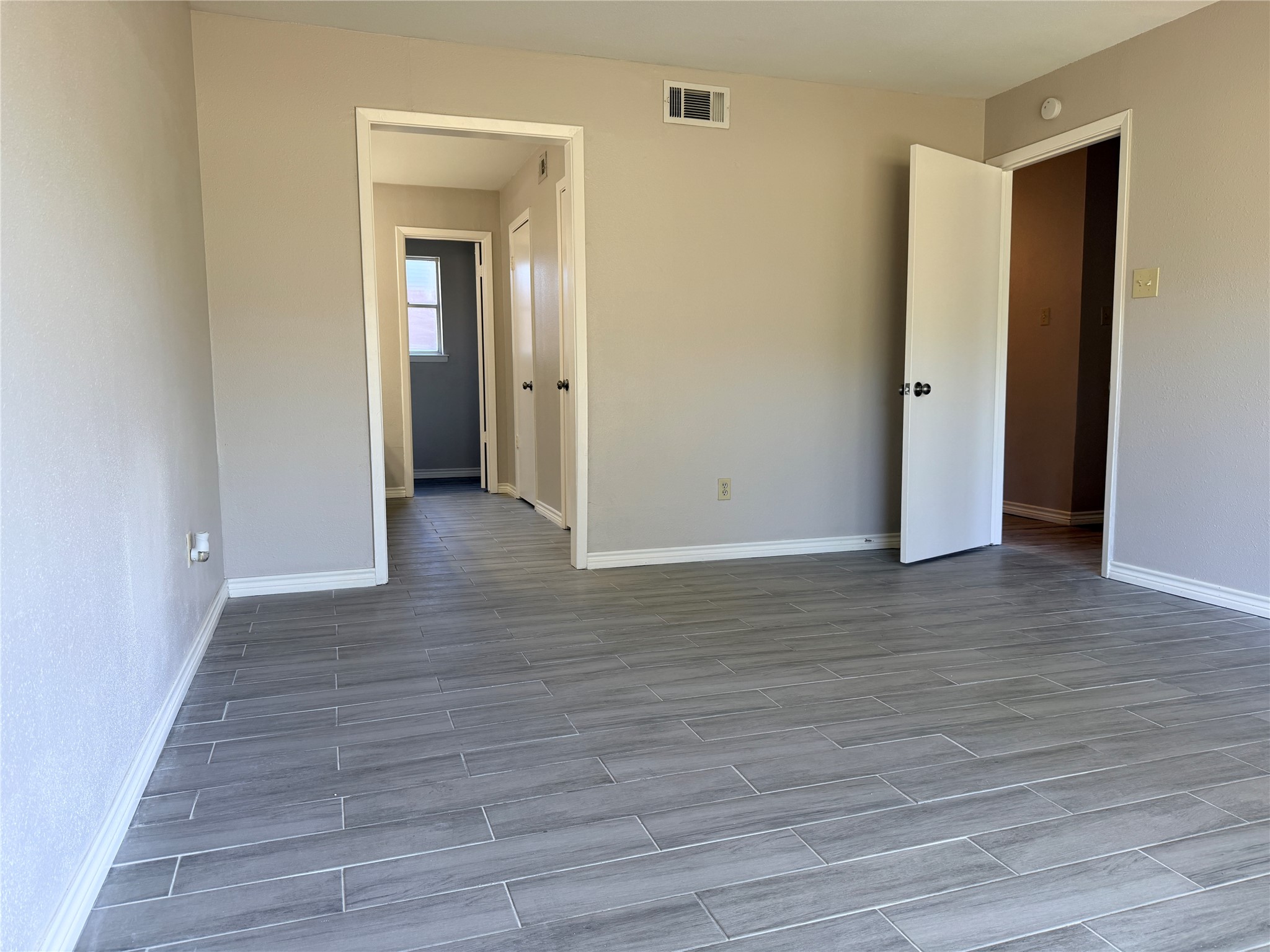 1607 Chestnut Ridge Road Houston, TX 77339 - Photo 15 of 31