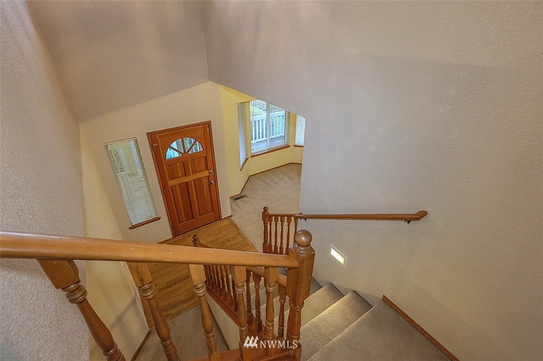 7318 East Collins Road Port Orchard, WA 98366 - Photo 13 of 24 Gallery Image 13