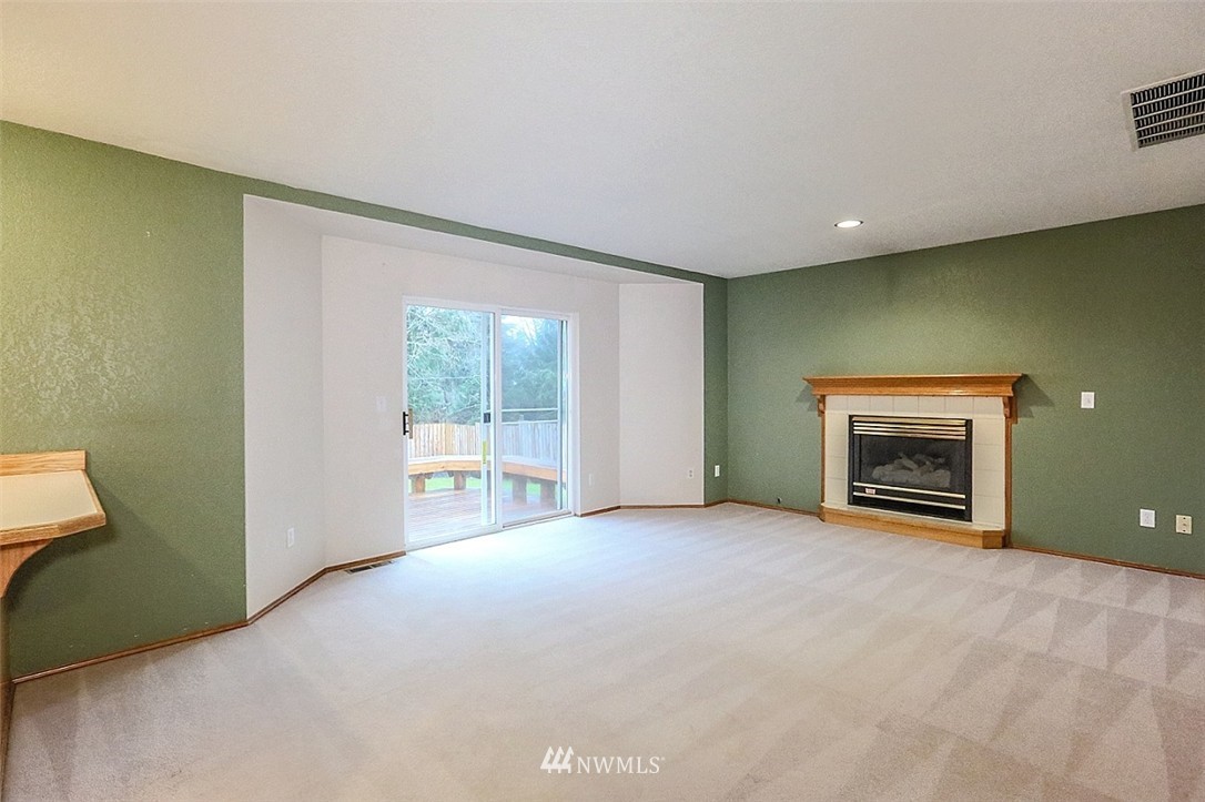 7318 East Collins Road Port Orchard, WA 98366 - Photo 10 of 24 Gallery Image 10