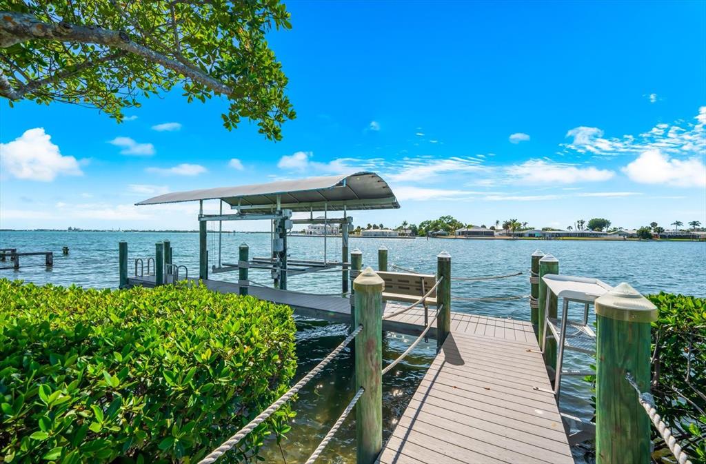 1600 New Point Comfort Road Englewood, FL 34223 - Photo 7 of 95
