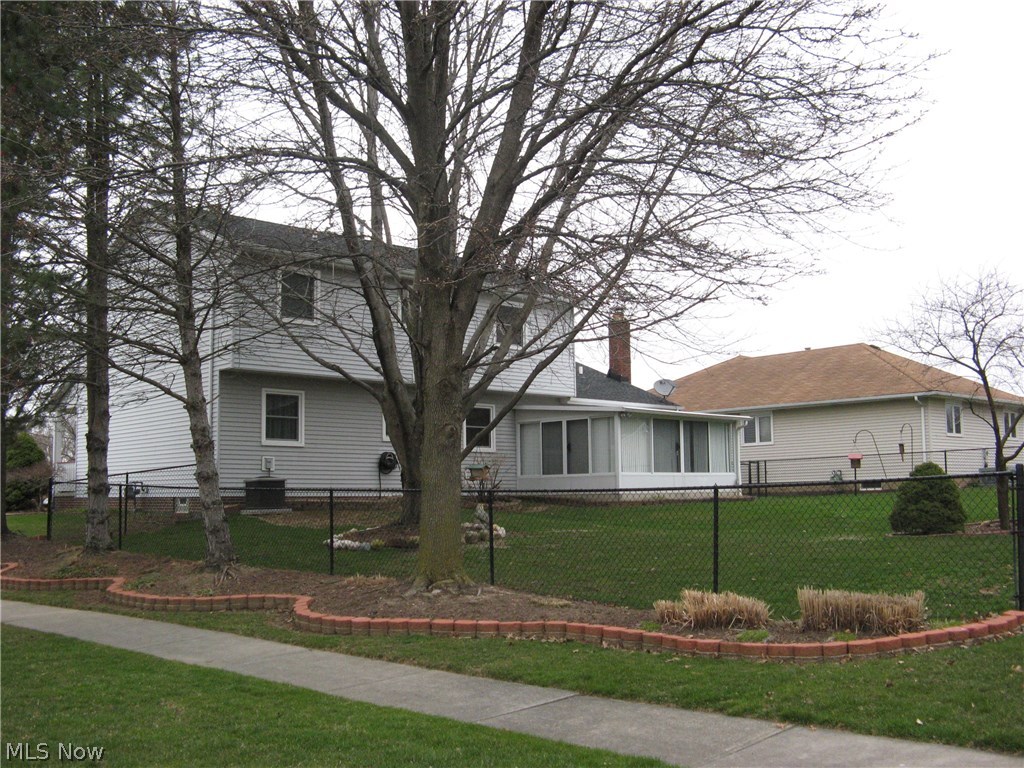 14595 Sheldon Road Cleveland, OH 44130 - Photo 2 of 21