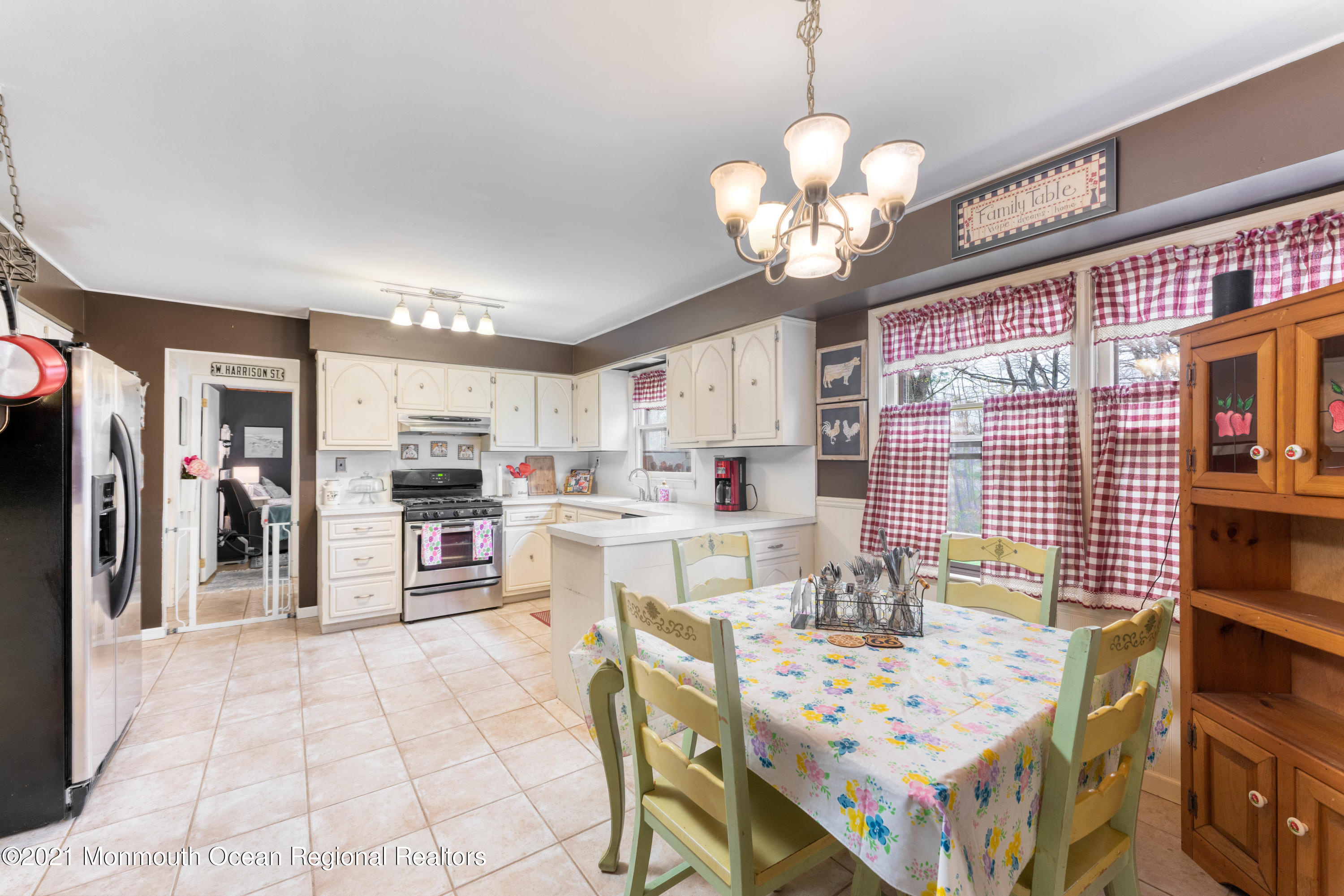 629 Aldrich Road Howell, NJ 07731 - Photo 15 of 24 E3E447ED-5DD4-46BF-B428-59A49F30C28B