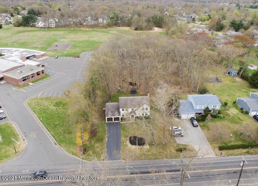 629 Aldrich Road Howell, NJ 07731 - Photo 5 of 24 41566F51-8AF4-492D-905C-20B9ACE93AE4_1_2