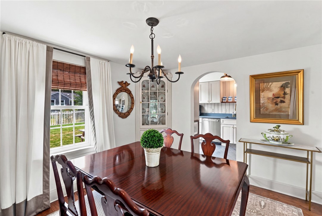 33 Nicholson Crescent Middletown, RI 02842 - Photo 21 of 47