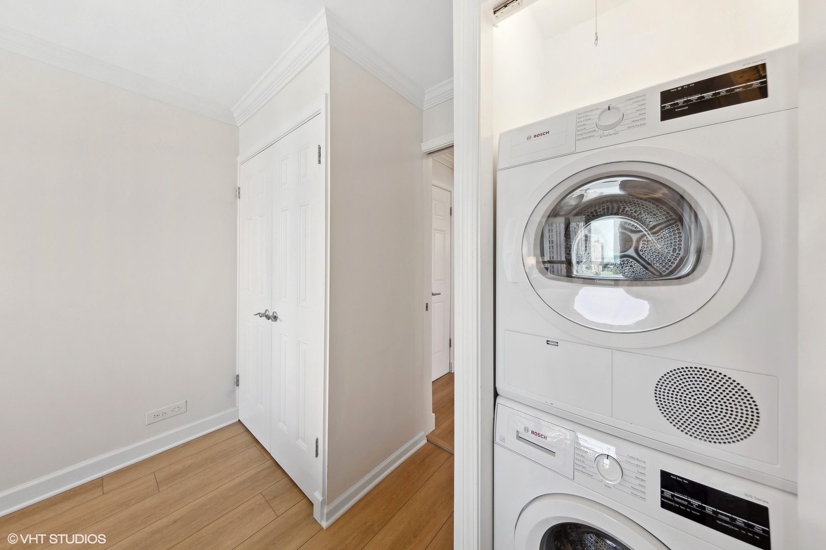 1030 North State Street, Unit 8E Chicago, IL 60610 - Photo 17 of 20