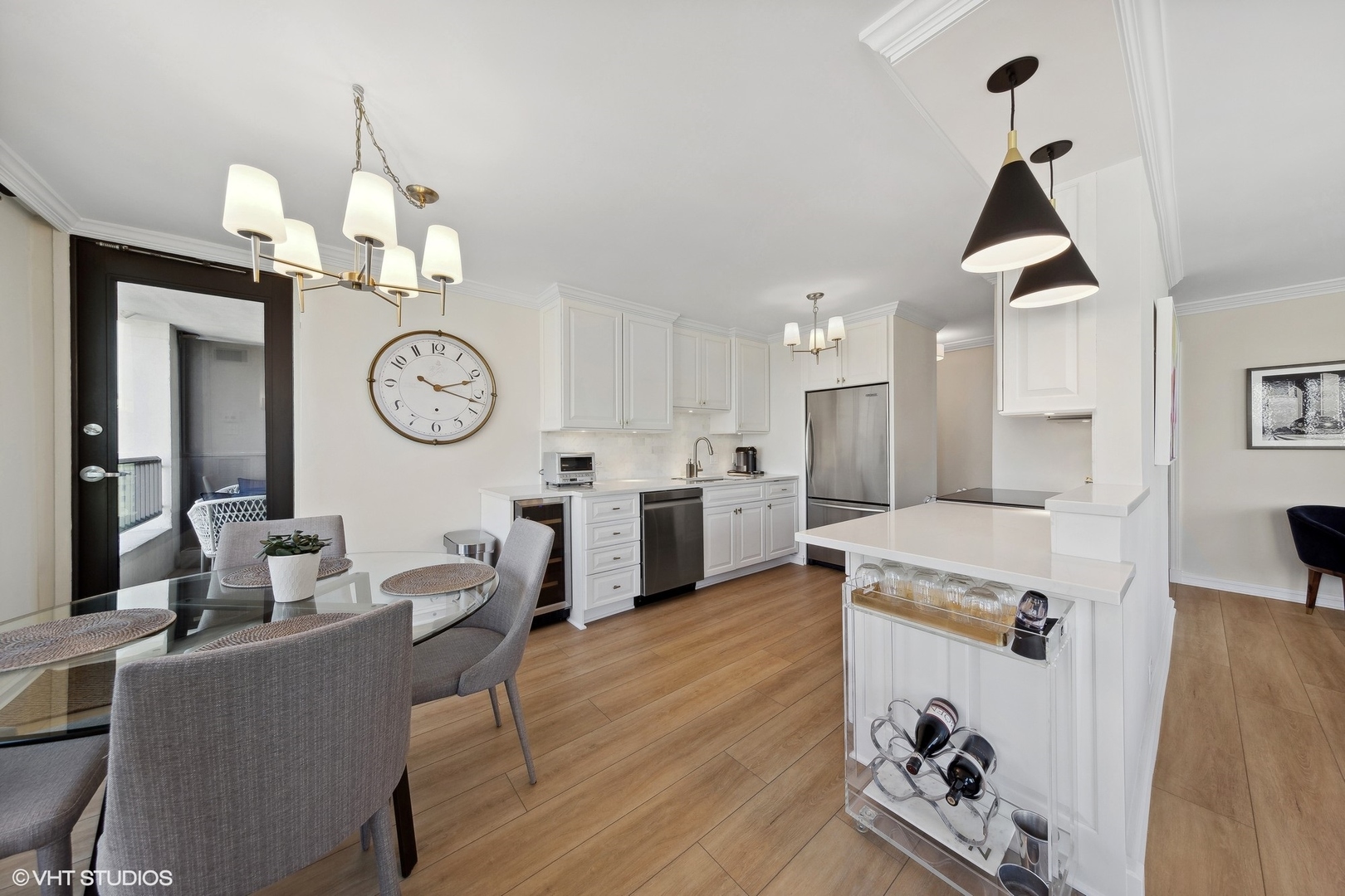 1030 North State Street, Unit 8E Chicago, IL 60610 - Photo 7 of 20