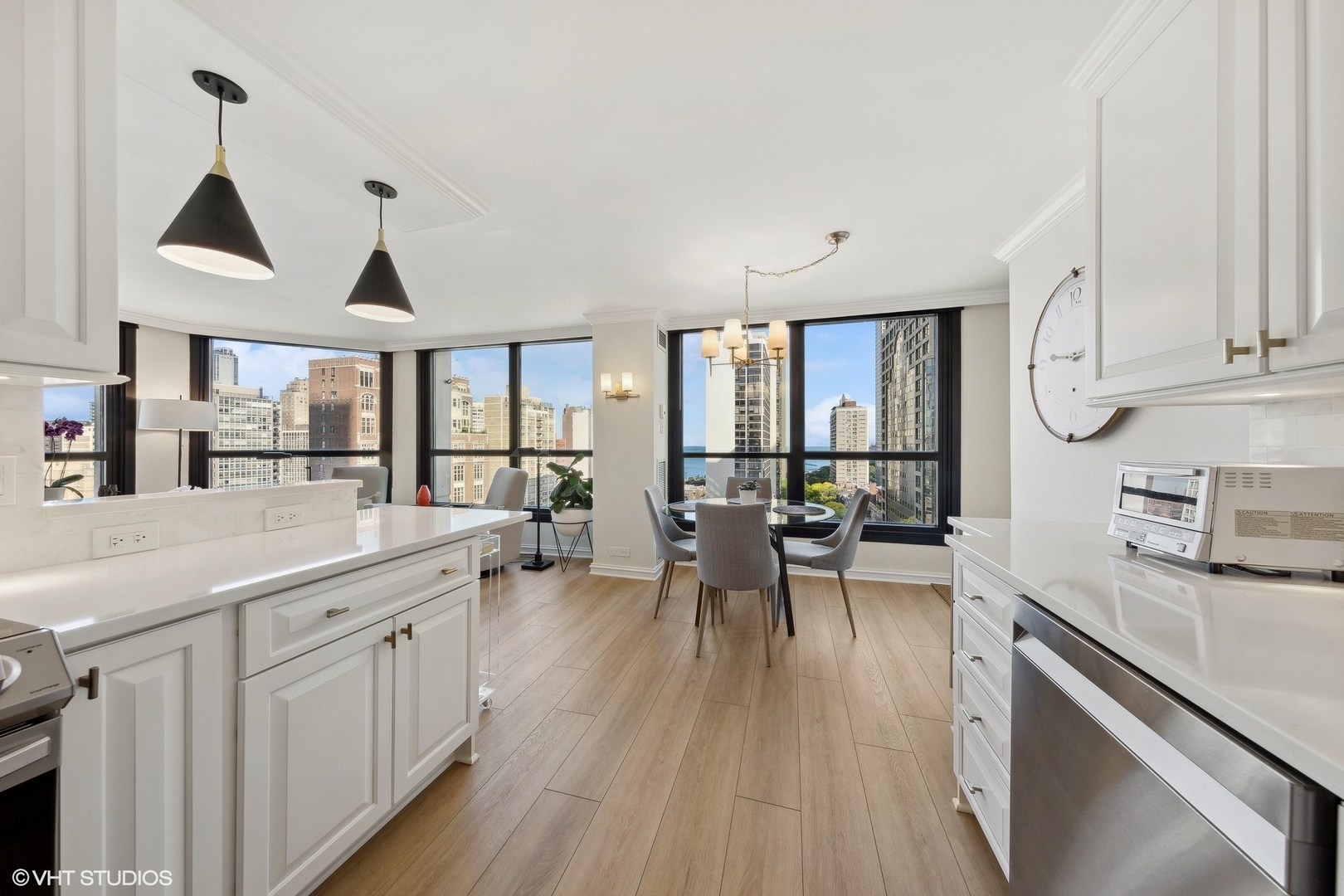 1030 North State Street, Unit 8E Chicago, IL 60610 - Photo 9 of 20