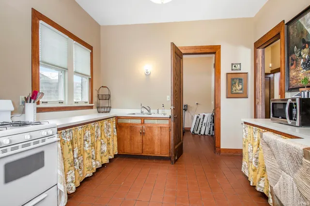 $650,000 | 529 South 2nd Street, Elkhart, IN 46516