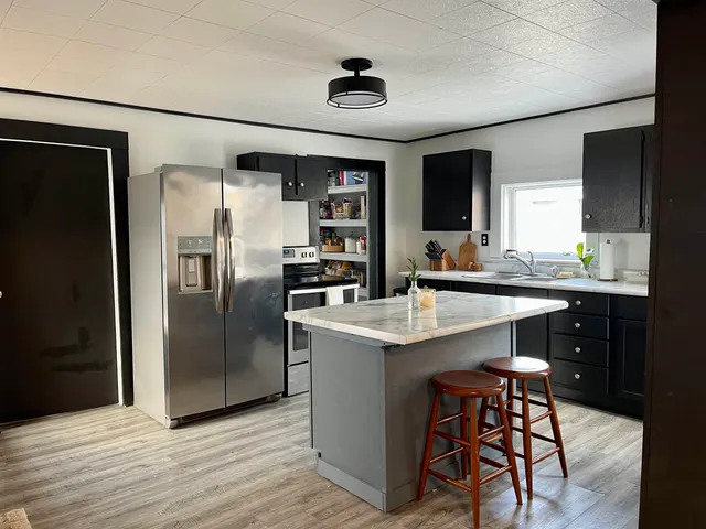 $169,500 | 705 West North Water Street, New London, WI 54961