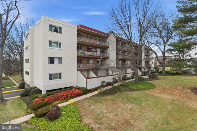 $264,500 | 10300 Westlake Drive, Unit 404, Bethesda, MD 20817