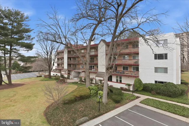 $264,500 | 10300 Westlake Drive, Unit 404, Bethesda, MD 20817
