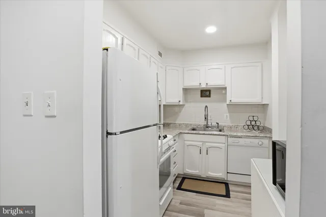 $264,500 | 10300 Westlake Drive, Unit 404, Bethesda, MD 20817