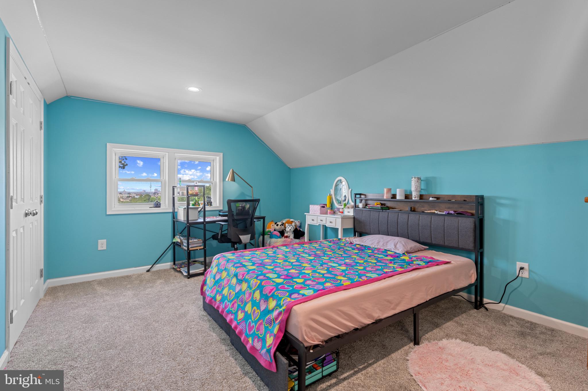 113 West Edgevale Road Baltimore, MD 21225 - Photo 25 of 41 Upper Level Bedroom