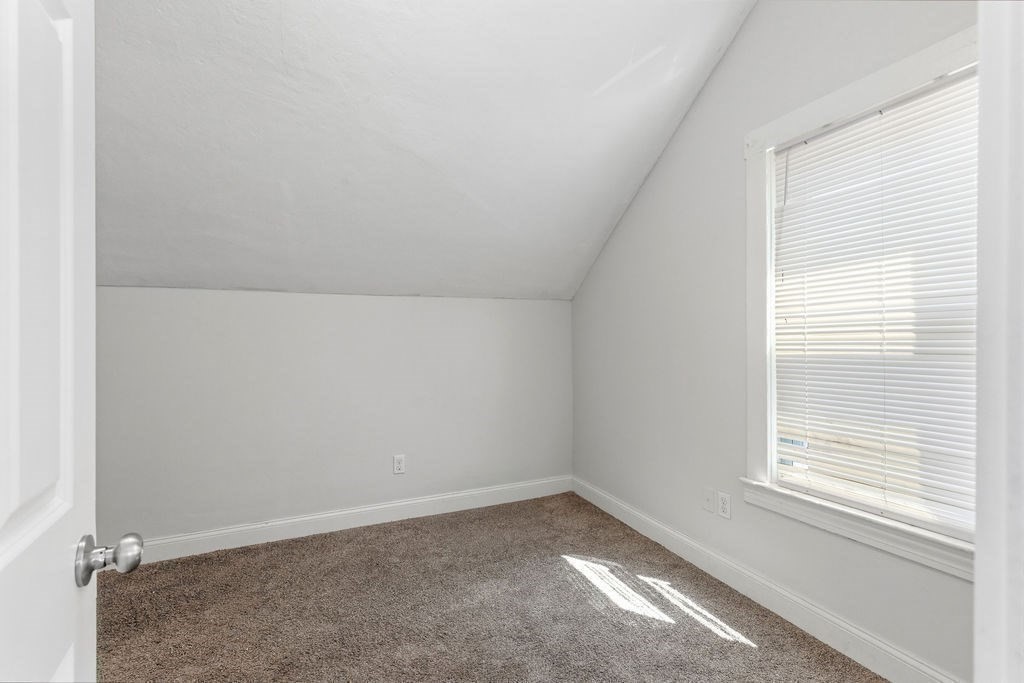 1690 North Main Street, Unit 3 Fall River, MA 02720 - Photo 16 of 18