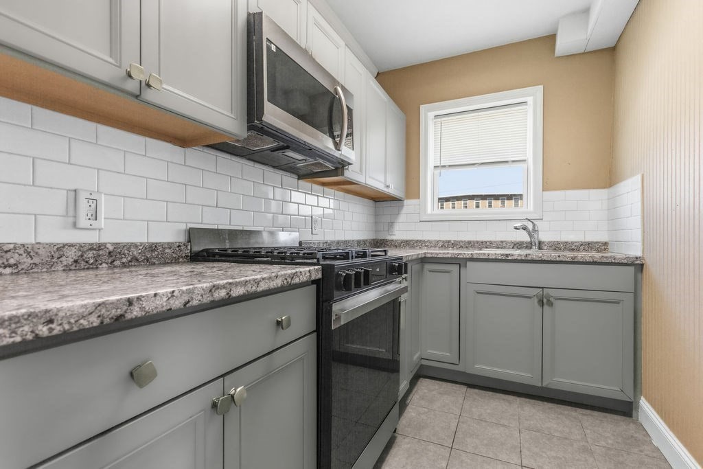 1690 North Main Street, Unit 3 Fall River, MA 02720 - Photo 2 of 18