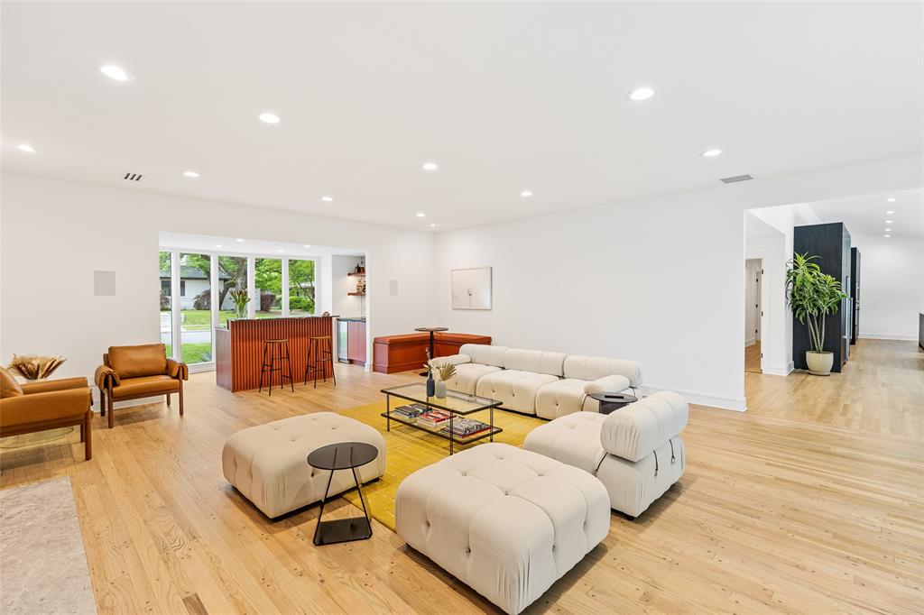 5239 Edmondson Avenue Dallas, TX 75209 - Photo 11 of 34