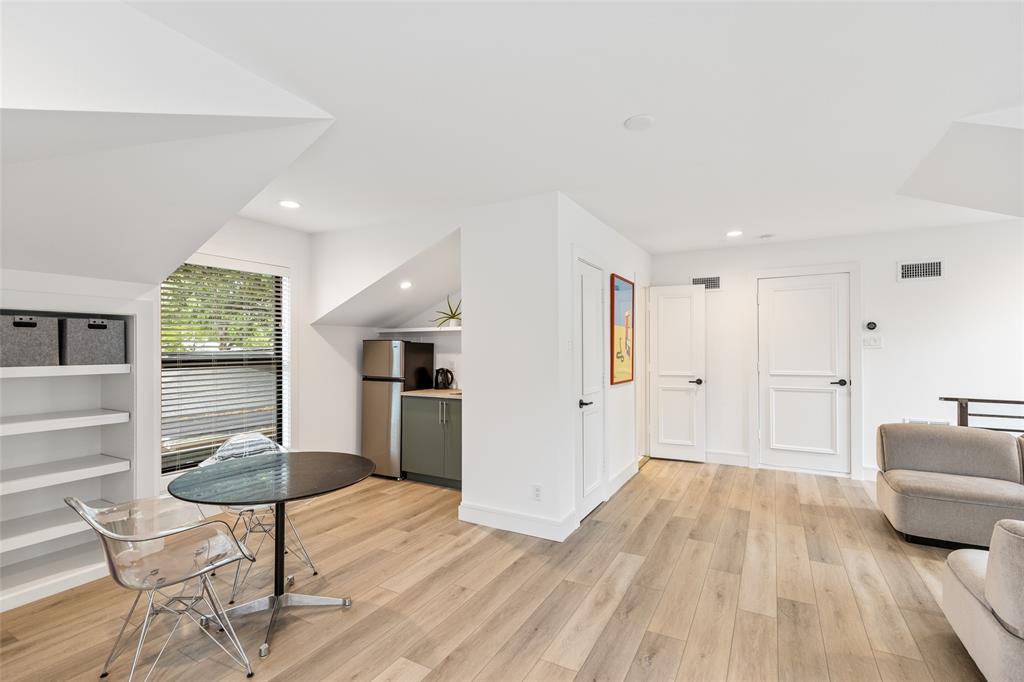 5239 Edmondson Avenue Dallas, TX 75209 - Photo 33 of 34