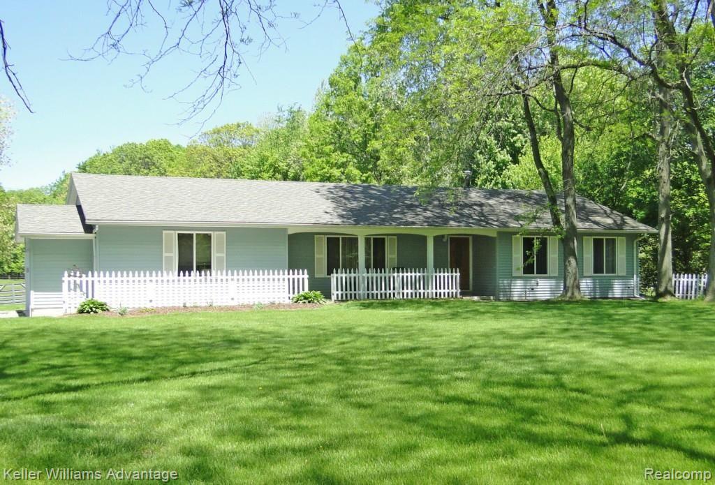 41150 Willis Road Belleville, MI 48111 - Photo 1 of 20