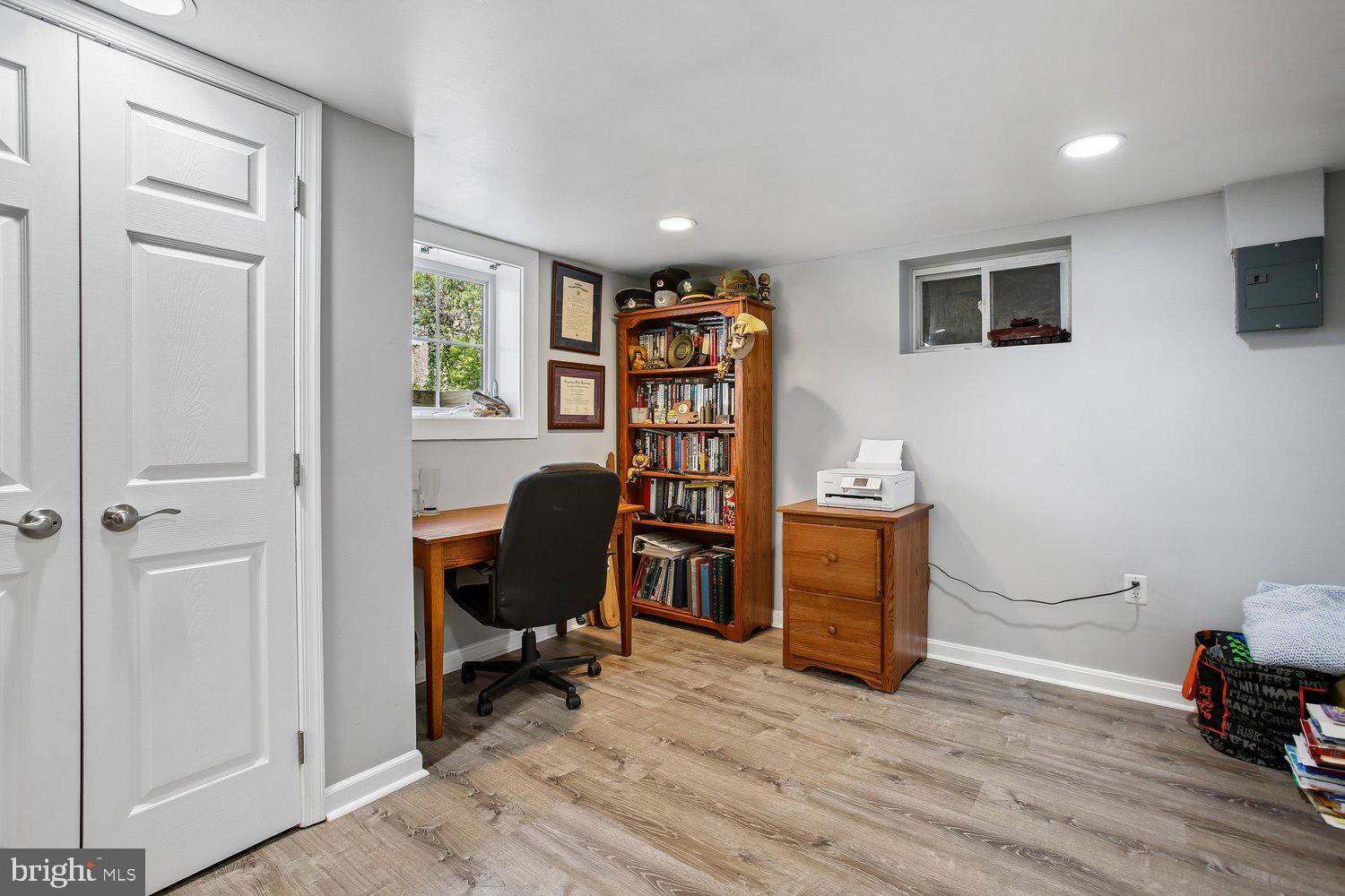 3409 Sharon Chapel Road Alexandria, VA 22310 - Photo 58 of 70 Office/ Sitting Room