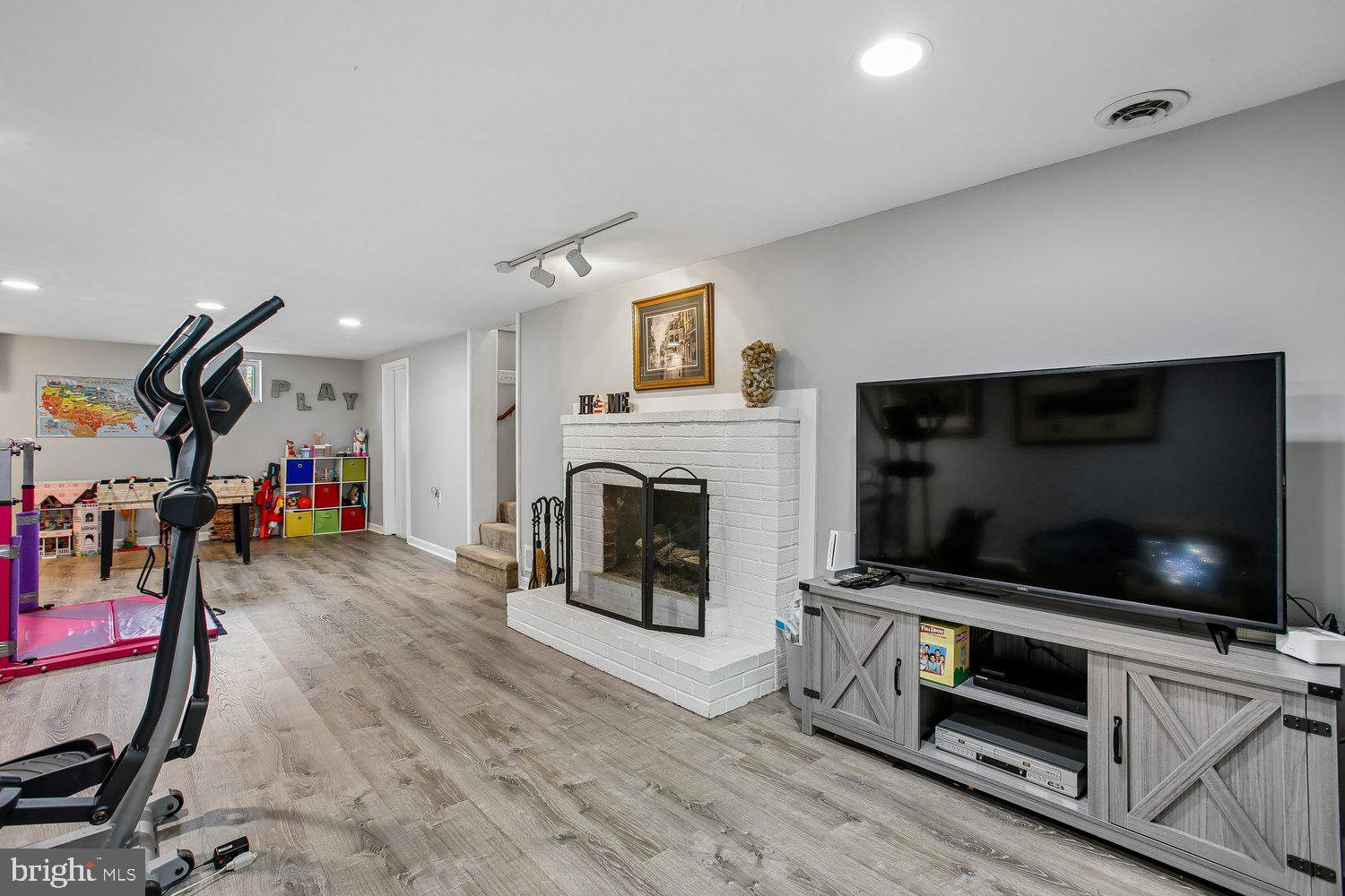 3409 Sharon Chapel Road Alexandria, VA 22310 - Photo 60 of 70 Rec Room