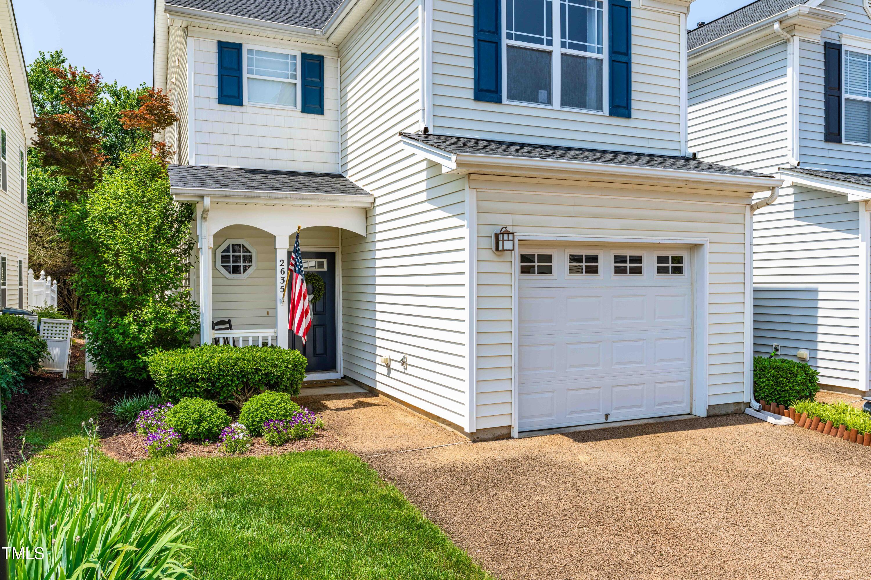 2635 Asher View Court Raleigh, NC 27606 - Photo 2 of 29 DSC05877