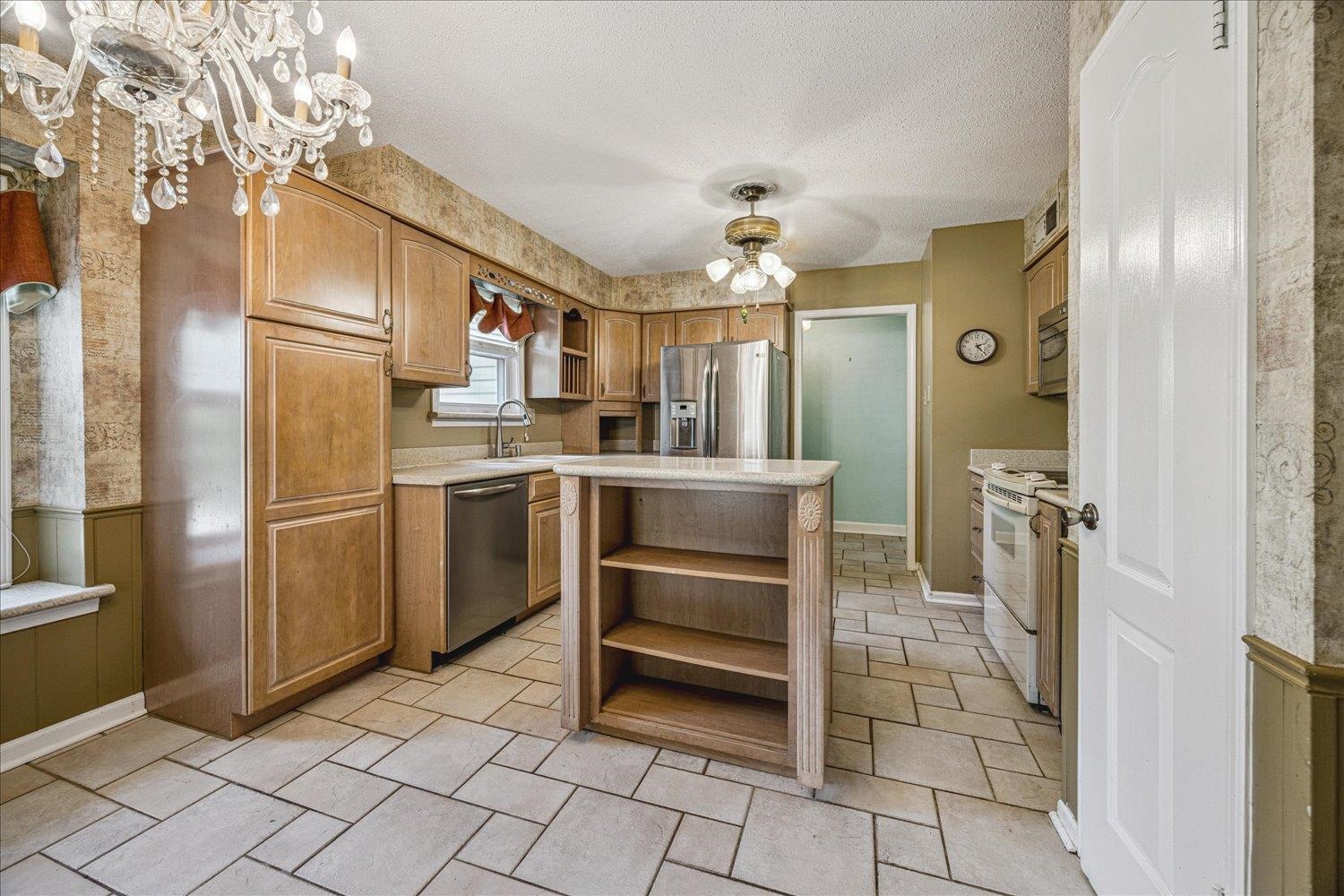 3301 Sycamore View Road Bartlett, TN 38134 - Photo 8 of 24