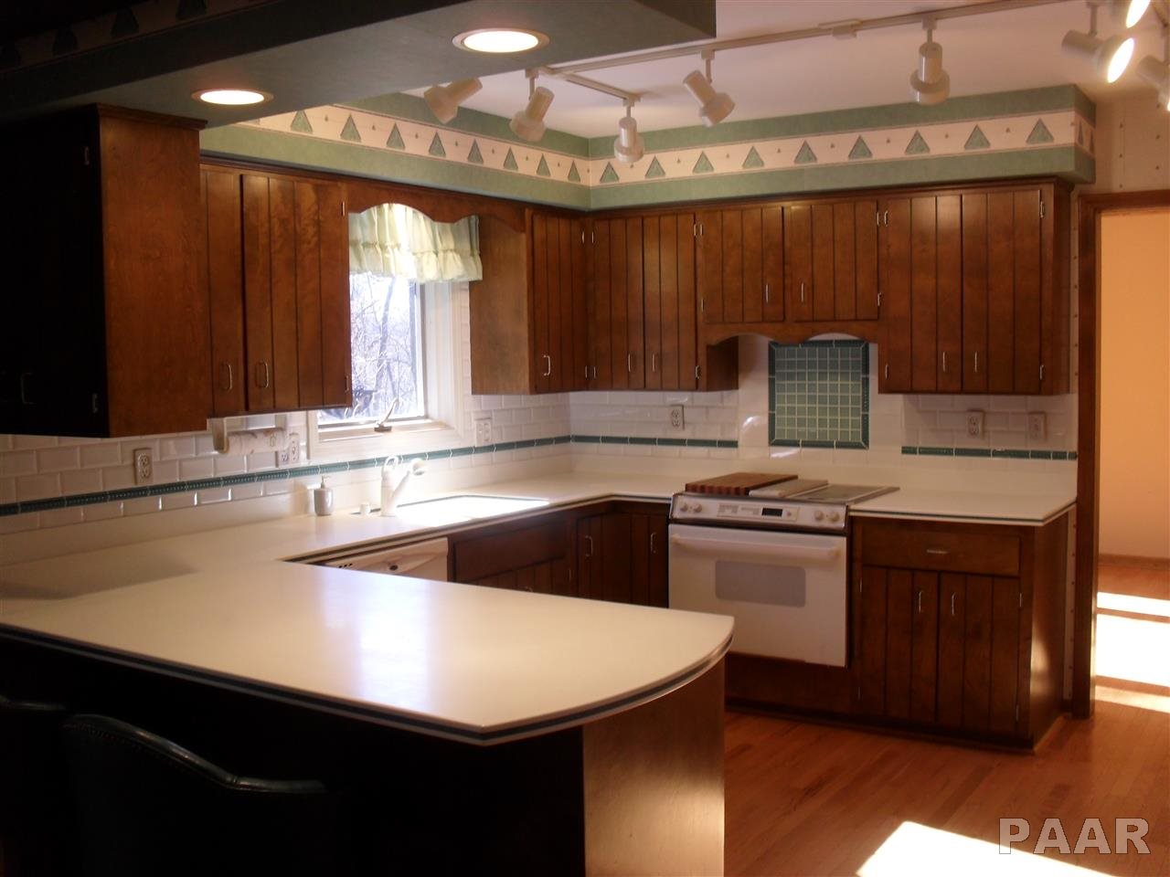 94 Maple Ridge Drive Morton, IL 61550 - Photo 11 of 35 Gallery Image 11