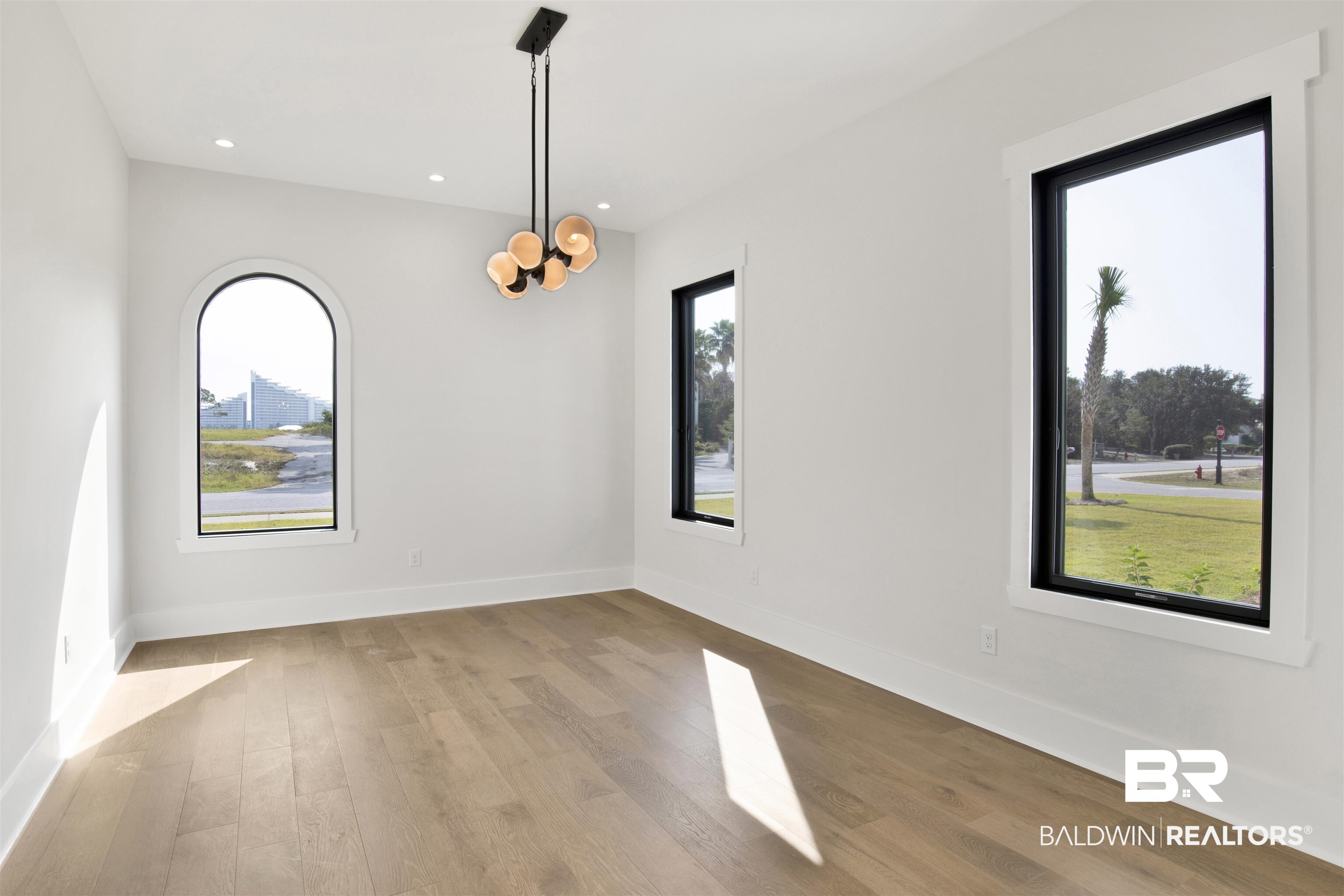31545 River Road Orange Beach, AL 36561 - Photo 22 of 59 Dining