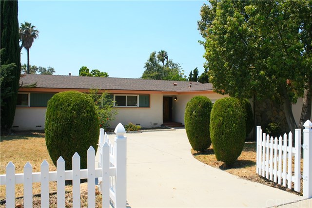 18500 Celtic Street Northridge, CA 91326 - Photo 2 of 33