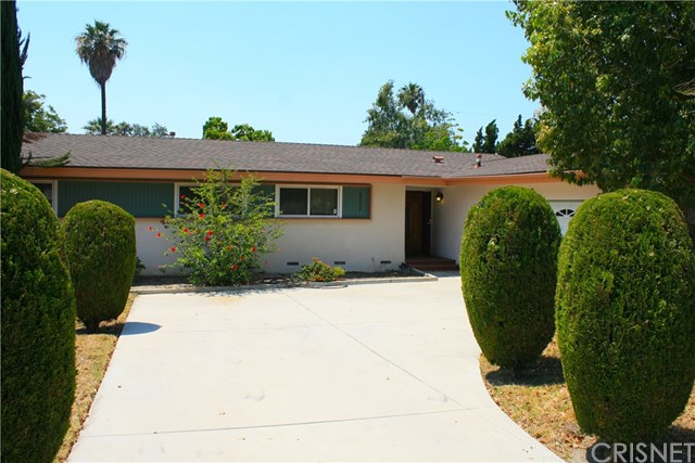 18500 Celtic Street Northridge, CA 91326 - Photo 3 of 33