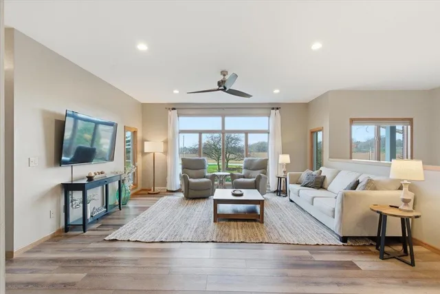 $599,900 | 8328 North Cemetery Road, Evansville, WI 53536