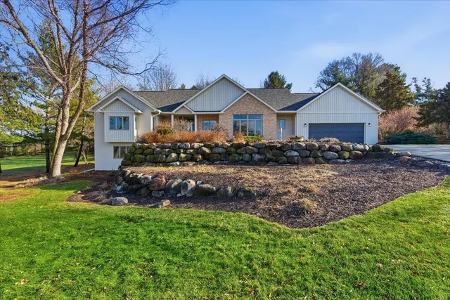 $599,900 | 8328 North Cemetery Road, Evansville, WI 53536