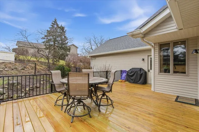 $599,900 | 8328 North Cemetery Road, Evansville, WI 53536