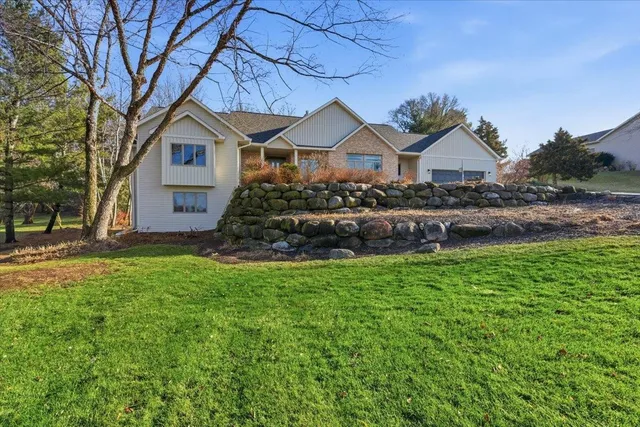 $599,900 | 8328 North Cemetery Road, Evansville, WI 53536