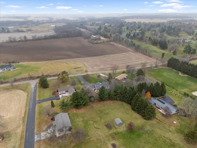 $599,900 | 8328 North Cemetery Road, Evansville, WI 53536