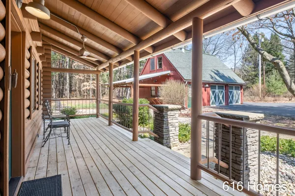 $425,000 | 8915 Jewell Avenue Northeast, Comstock Park, MI 49321