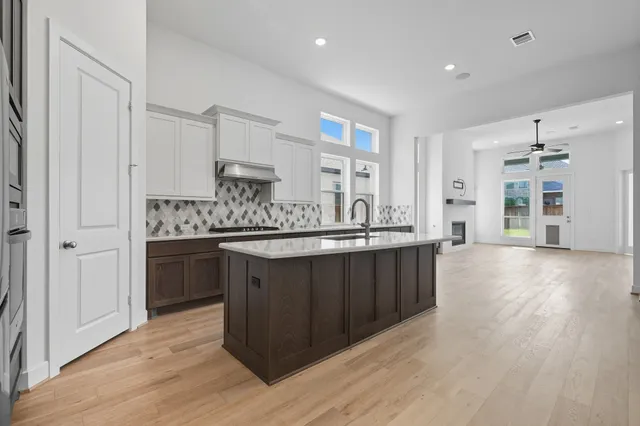 $3,100 | 28227 Clear Breeze Court, Spring, TX 77386